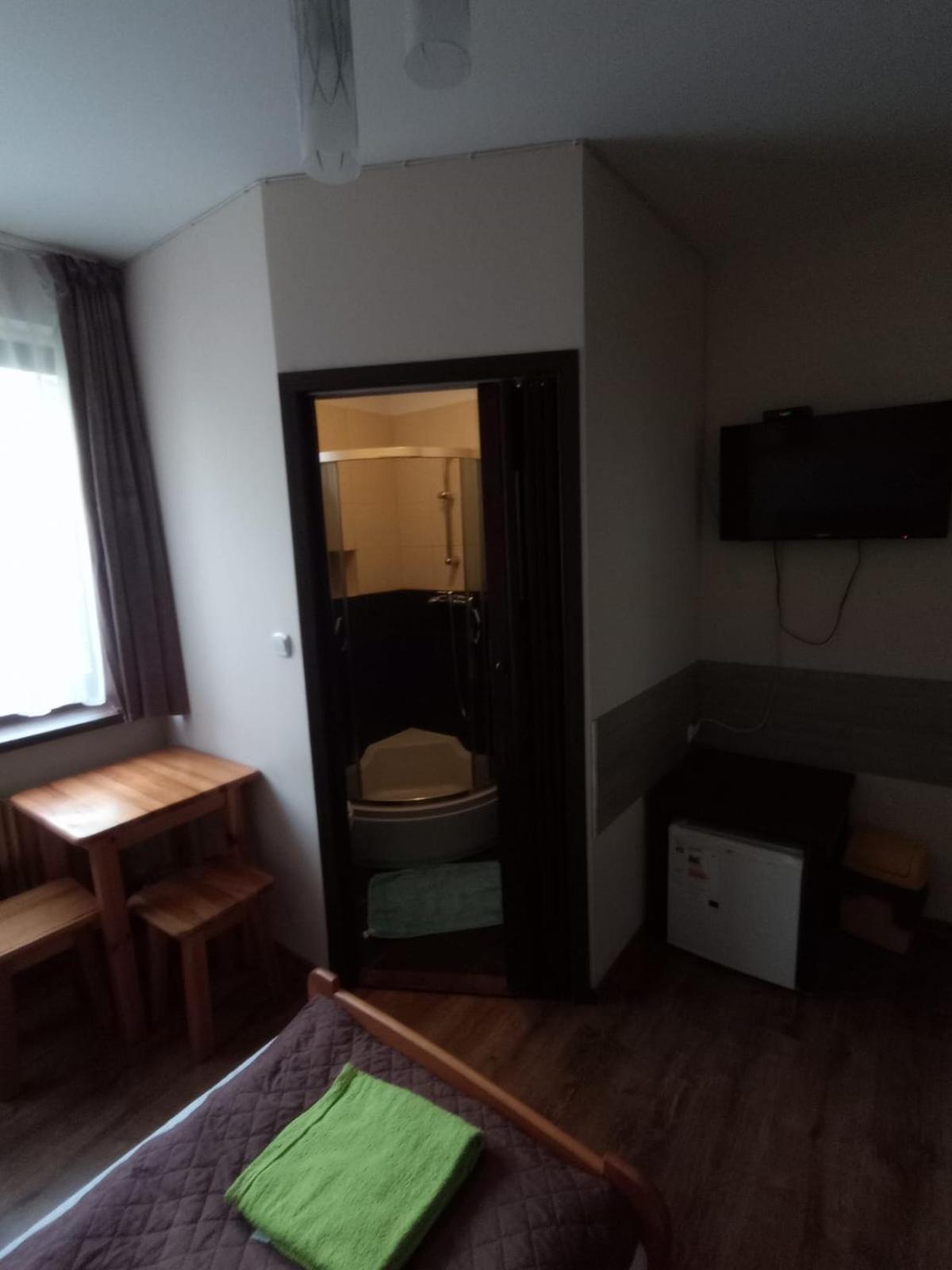 Noclegi Pod Debem Skawina Luaran gambar